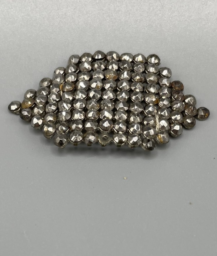 51b8